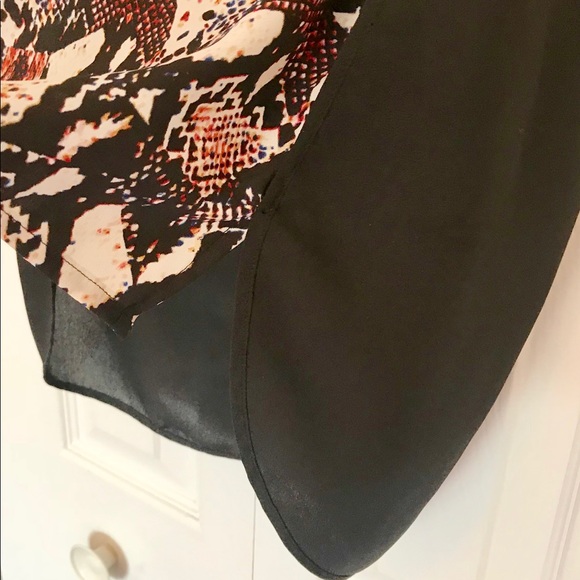 H&M High-Low Tank Top; US 2 (Small) - Picture 2 of 3